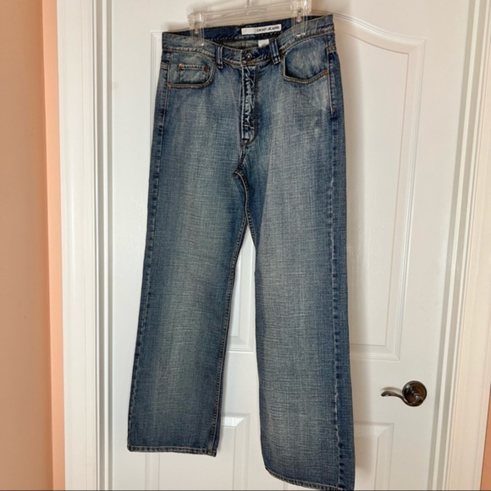 DKNY vintage wash mens jeans. Great fit. Size 34/32 like new - Picture 5 of 5